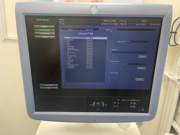 GE Voluson E8 - Image 12