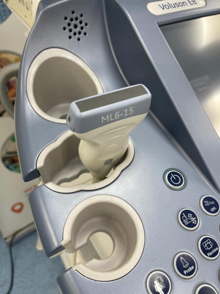 GE Voluson E8 - Image 6