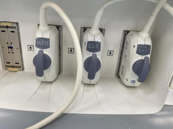 GE Voluson E8 - Image 7