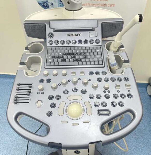 GE Voluson S8 BT15 - Image 3